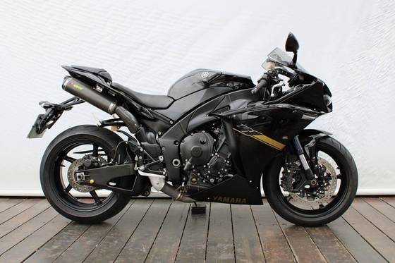 YAMAHA YZF R1 YAMAHA YZF R1